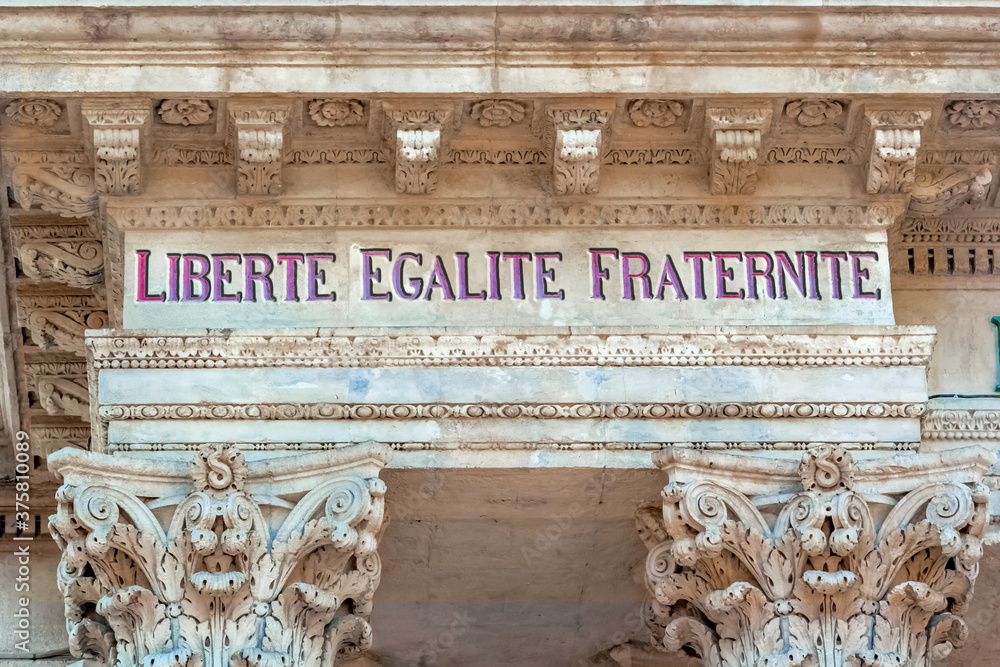 Inscription Libert galit Fraternit Sur Fa ade De Mairie Stock inscription-libert-galit-fraternit-sur-fa-ade-de-mairie-stock