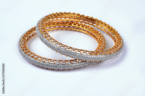 Classic stylish bridle gold bracelets