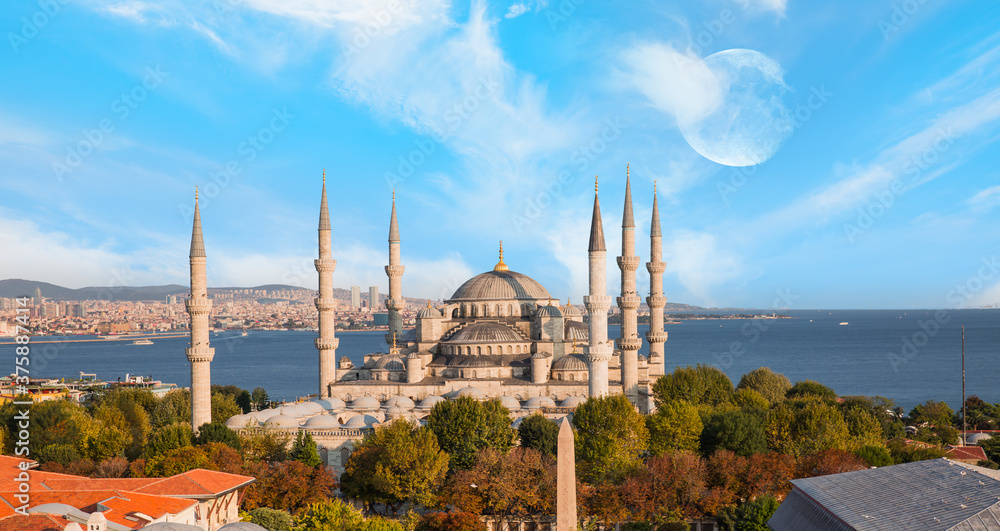 Fototapeta premium The Blue Mosque, (Sultanahmet) with moon - Istanbul, Turkey 