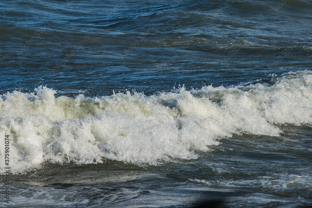 Fototapeta premium white cap waves