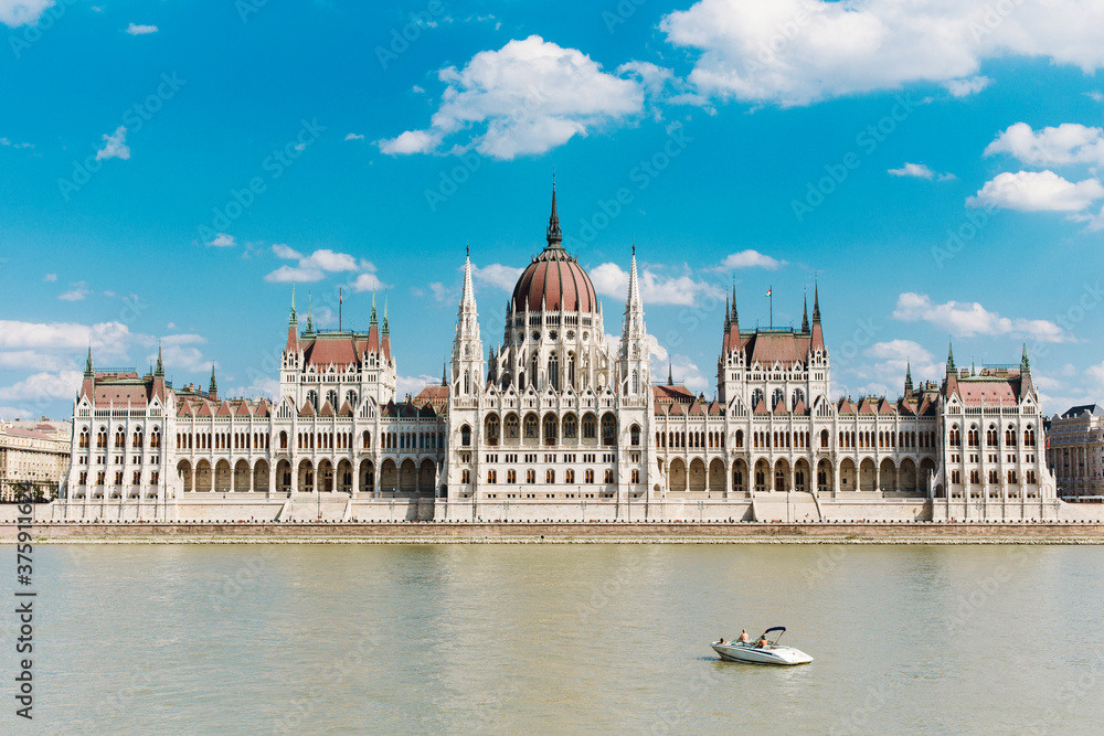 Fototapeta premium Budapest parliament, Hungary