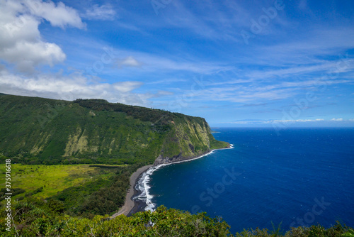 ハワイ島ワイピオバレーを望む