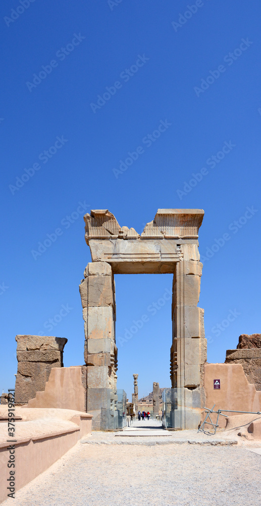 Fototapeta premium Persepolis, one of the gates of the Hall of 100 columns, detail