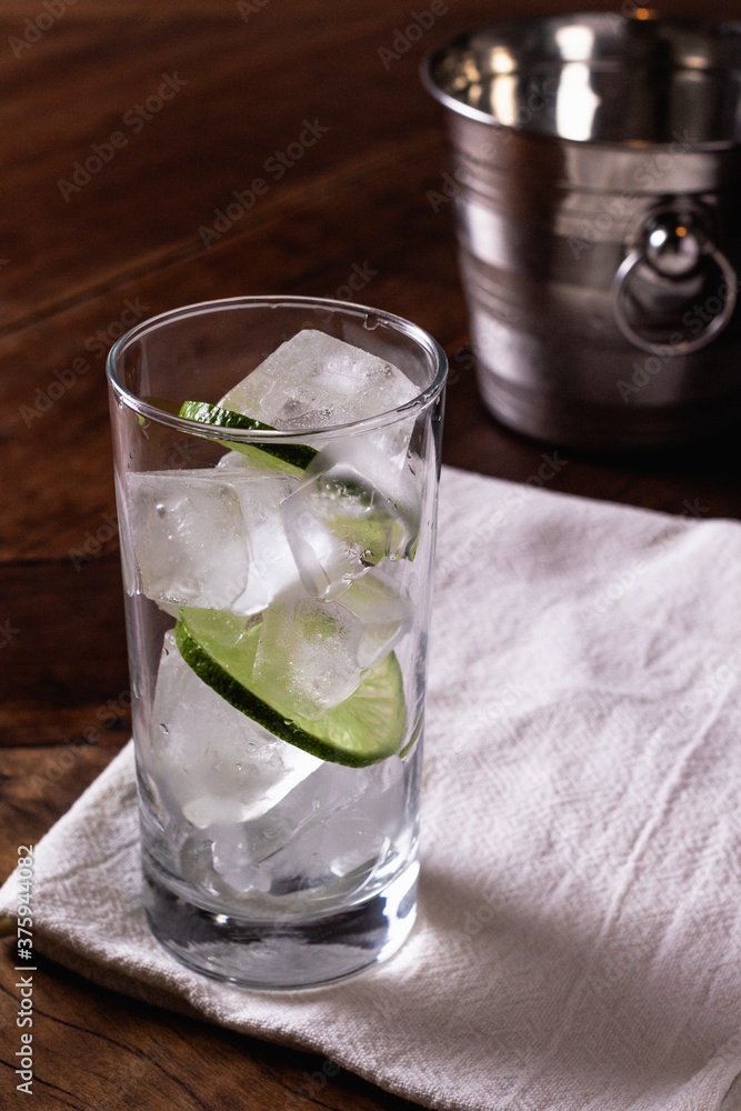 glas with ice and lemon glas with ice and lemon