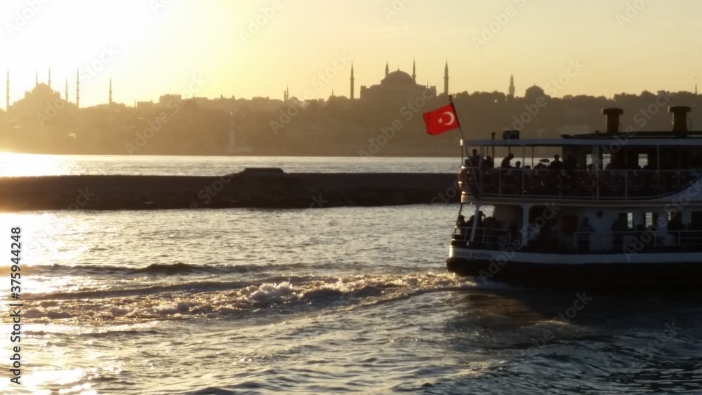 Fototapeta premium Sunset in Bosphorus