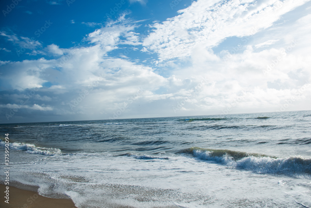 Fototapeta premium waves on the beach