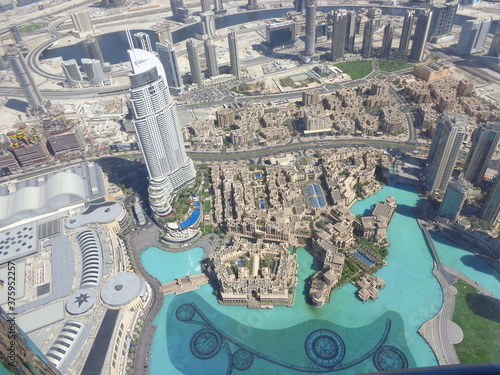 Valokuvatapetti Stunning view from the top of Burj Khalifa Dubai UAE