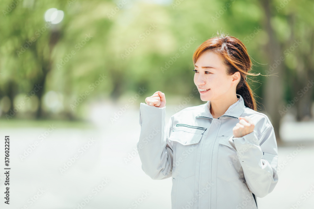 作業着を着た従業員
