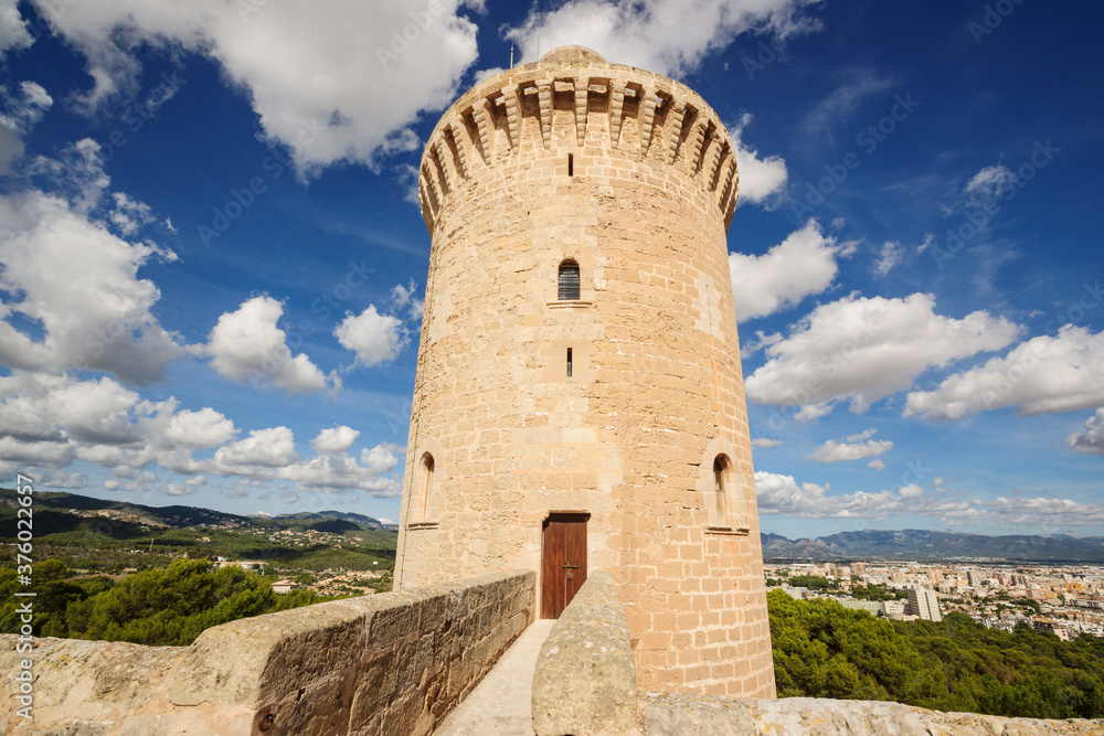 torre Major - torre del homenaje -, Castillo de Bellver -siglo.XIV-, Palma de mallorca. Mallorca. Islas Baleares. España. torre Major - torre del homenaje -, Castillo de Bellver -siglo.XIV-, Palma de mallorca. Mallorca. Islas Baleares. España.