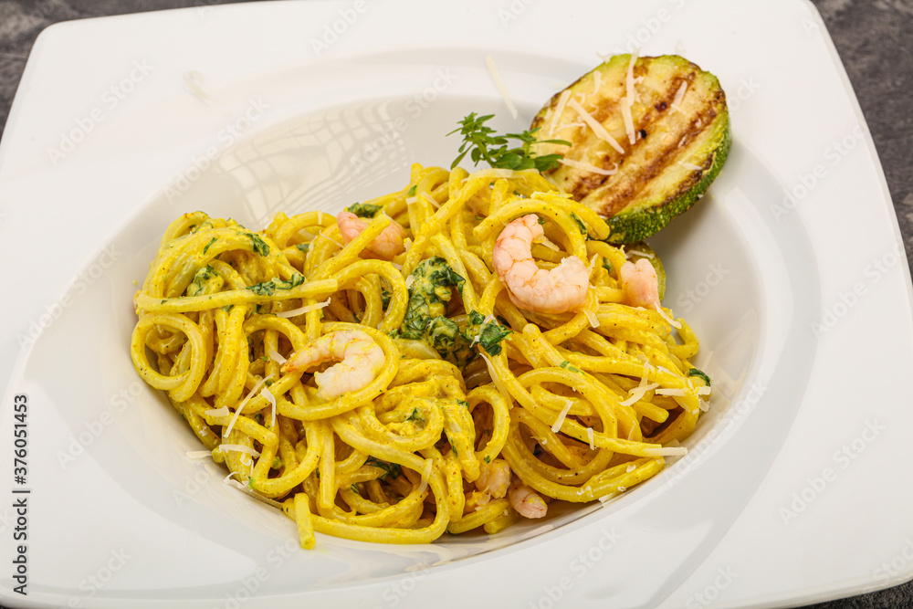 Pasta with prawn and zucchini