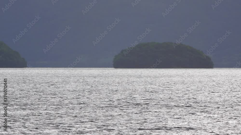 朝の湖 朝の湖