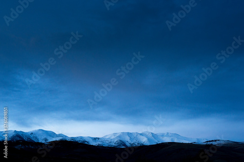 Snow capped mountains © Jordi Salas