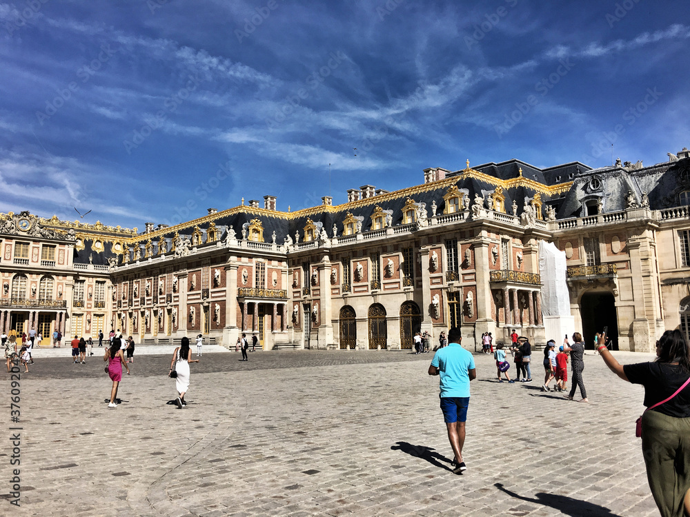 Obraz premium A view of Versailles in Paris