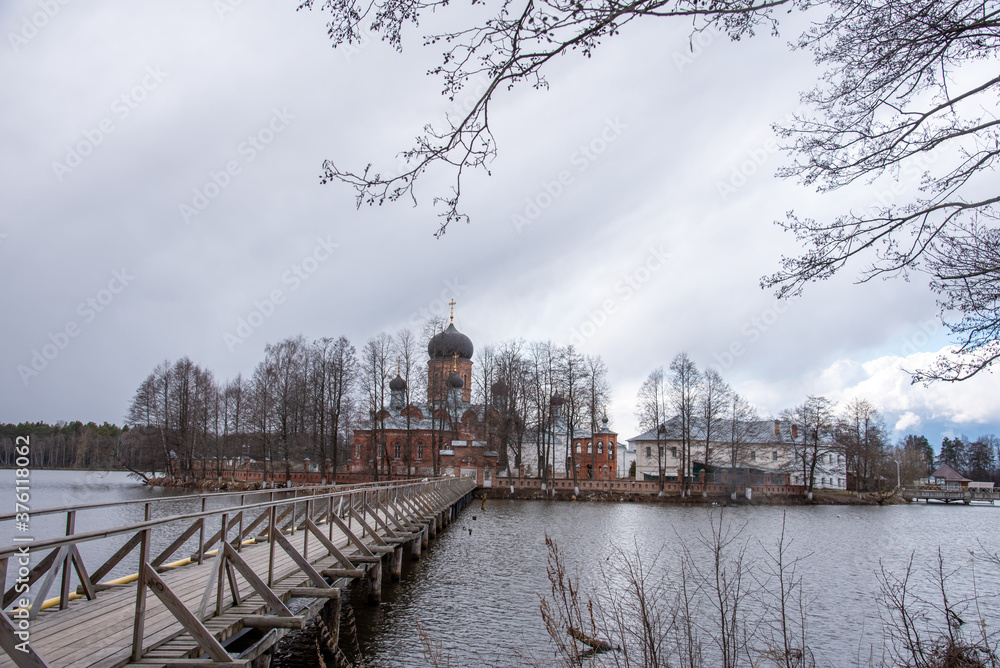 Vvedensky Island Monastery, Cover. Vladimir region. Spring