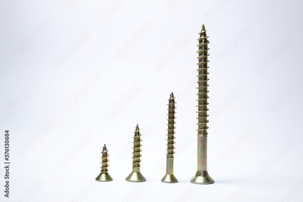 Parafusos de metal para uso na construção civil ou móveis Parafusos de metal para uso na construção civil ou móveis