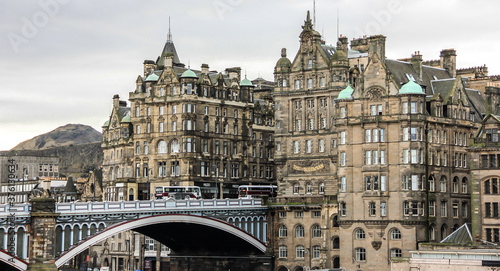  The North Bridge and historic buildings in Edinburgh. Scotland.