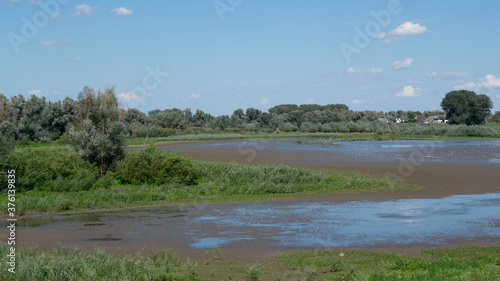 Foto Lake in Dutch polder landscape