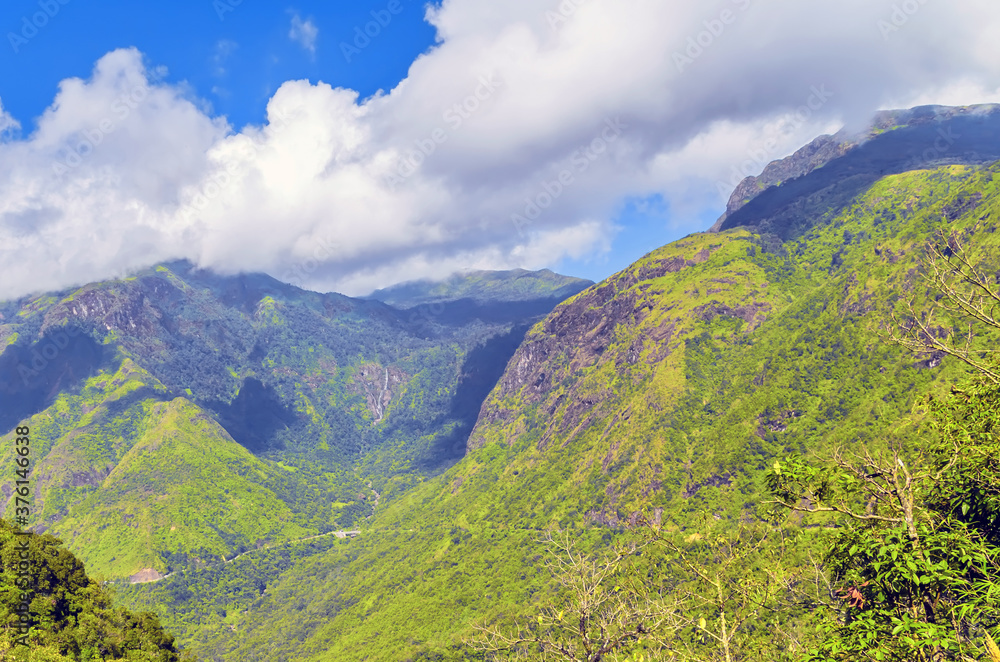 Naklejka premium Scenic View Of Rocky Mountains