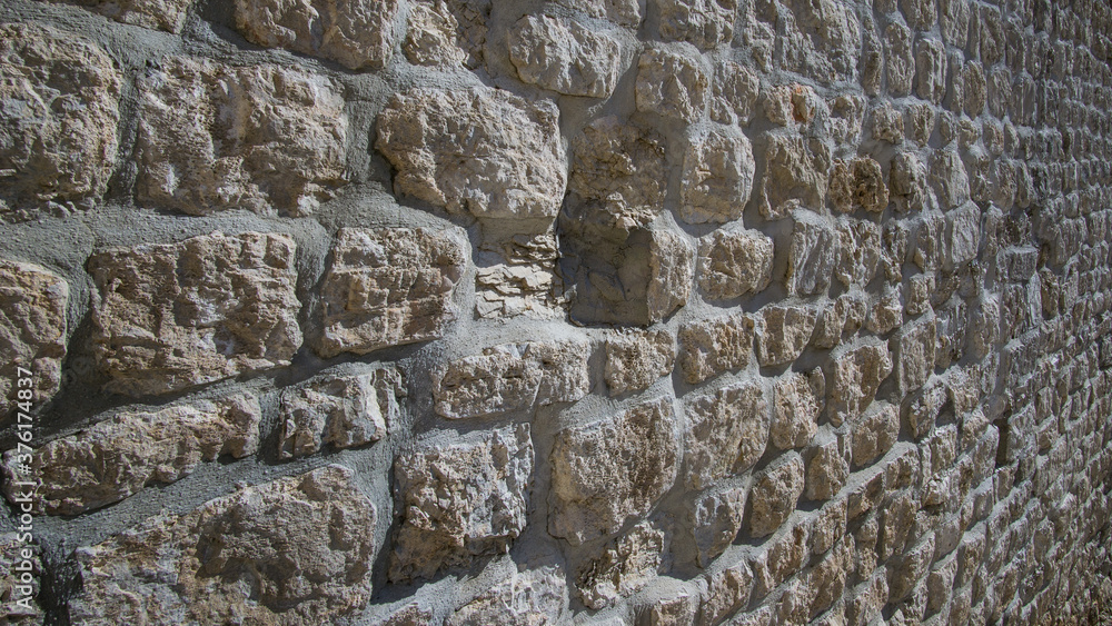 Die Mauer von Ston in der Region Dalmatien in Kroatien