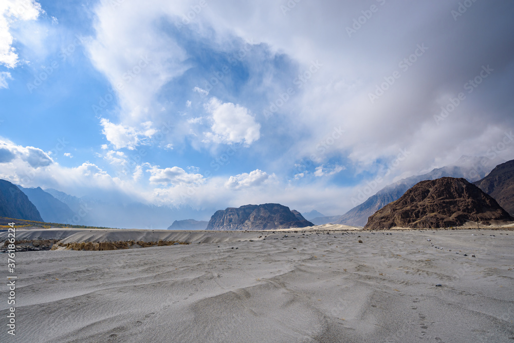 Sarfaranga cold desert, the world's highest in Skardu, Pakistan Sarfaranga cold desert, the world's highest in Skardu, Pakistan