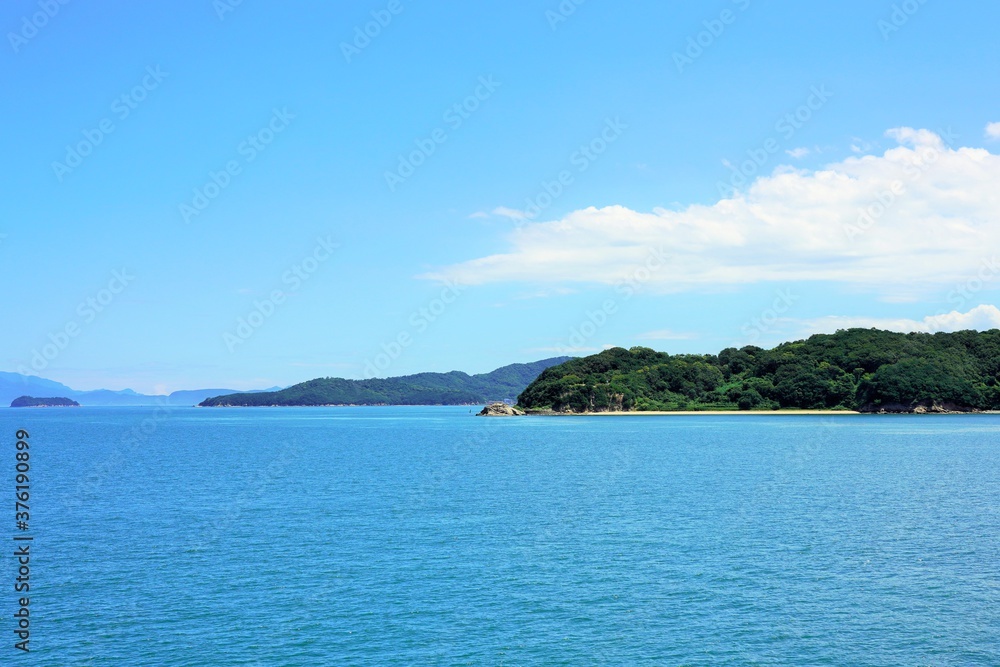 瀬戸内海の眺め(高松・小豆島間) 瀬戸内海の眺め(高松・小豆島間)