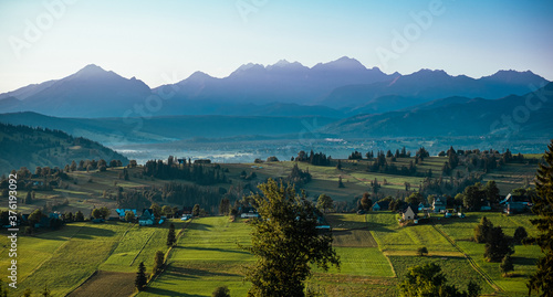 Fototapeta Naklejka Na Ścianę i Meble -  Beautiful landscape of a carpathian mountains panorama.