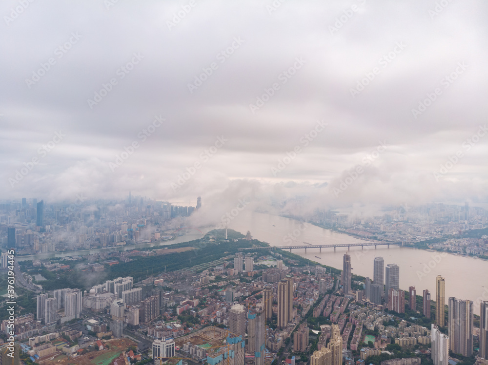 Fototapeta premium Summer city skyline scenery of Wuhan, Hubei, China