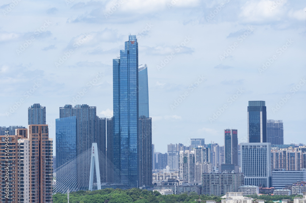 Fototapeta premium Summer city skyline scenery of Wuhan, Hubei, China