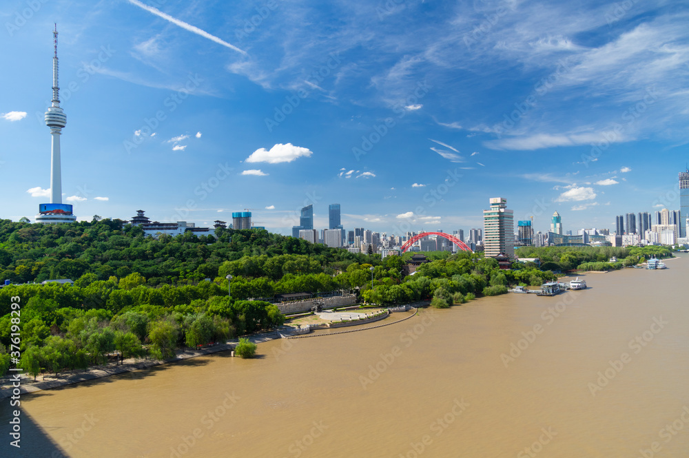 Fototapeta premium Summer city skyline scenery of Wuhan, Hubei, China