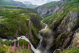 Sightseeing Highlight Norwegen: Naturschauspiel Vøringsfossen Wasserfall in Hardangervidda / Eidfjord