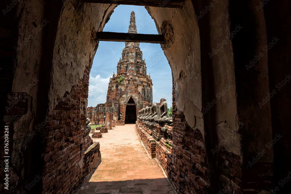 Wat Chaiwattanaram, famous temple, Ayutthaya