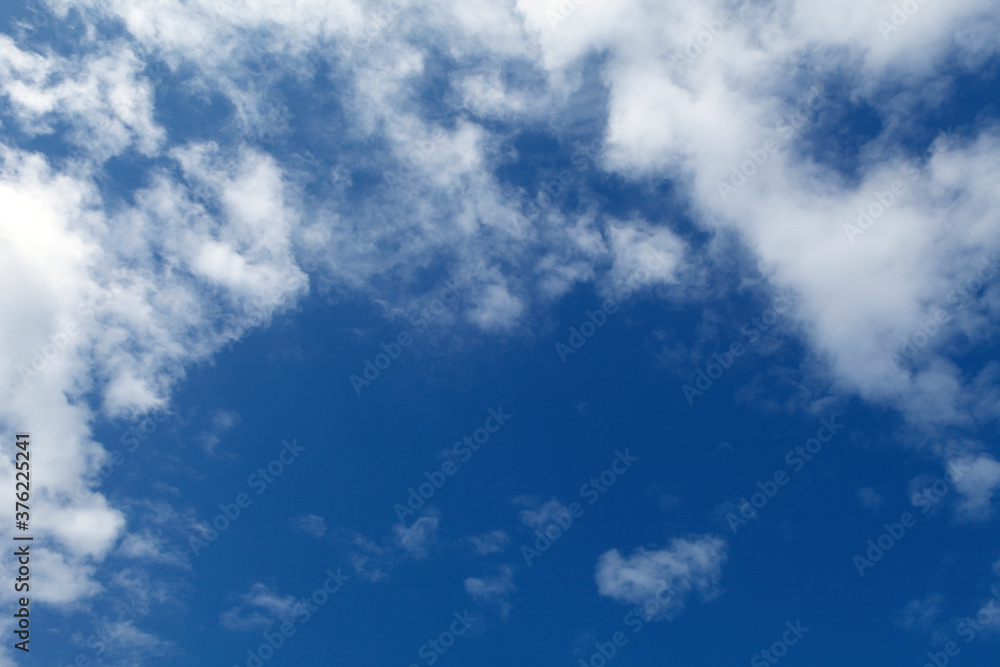 Obraz premium Blue sky with cloud