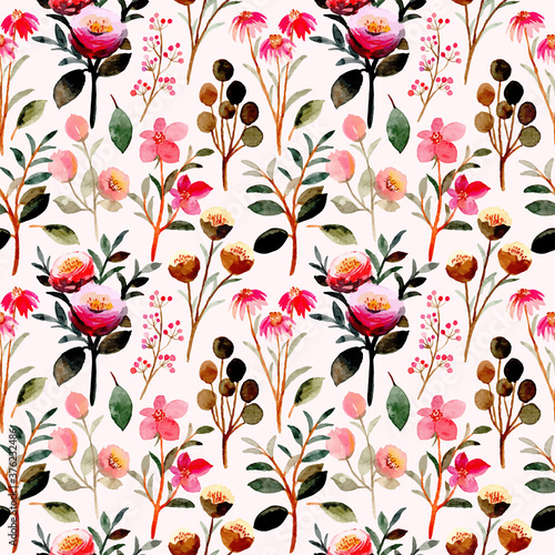 Fototapeta Naklejka Na Ścianę i Meble -  Pink floral seamless pattern with watercolor