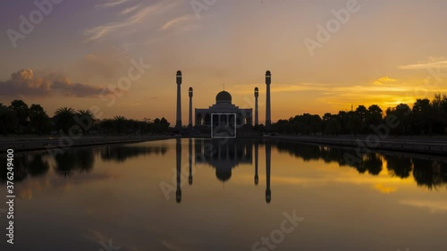 4K time-lapse day to night view of Songkhla Central Mosque at sunset in Songkhla, Thailand
