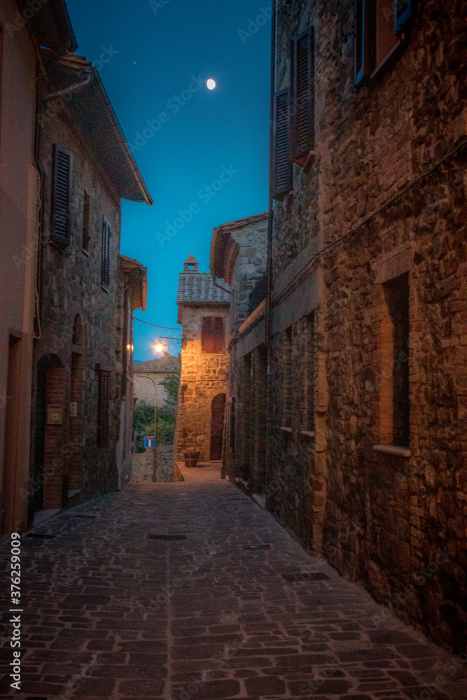 Fototapeta premium street in the Tuscan village, Italy