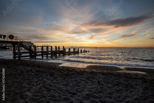 beautiful sun set over sea