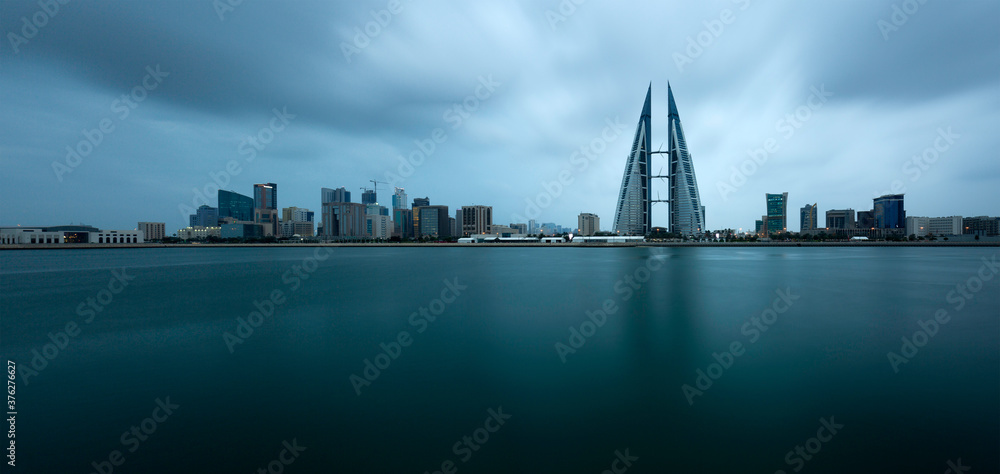 Obraz premium Bahrain skyline with iconic buildings