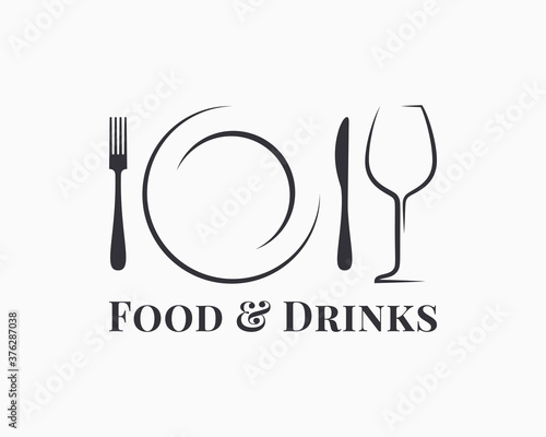 Food and drink logo. Plate with wine glass