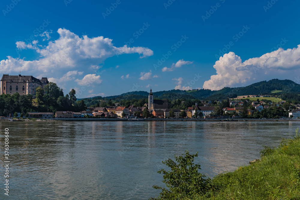 Blick auf Grein an der Donau