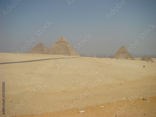 pyramids of giza © Mark