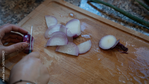 Zwiebel schneiden