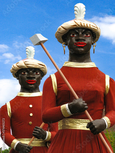 Martin et Martine, géants traditionnels de la ville de Cambrai dans le nord de la France