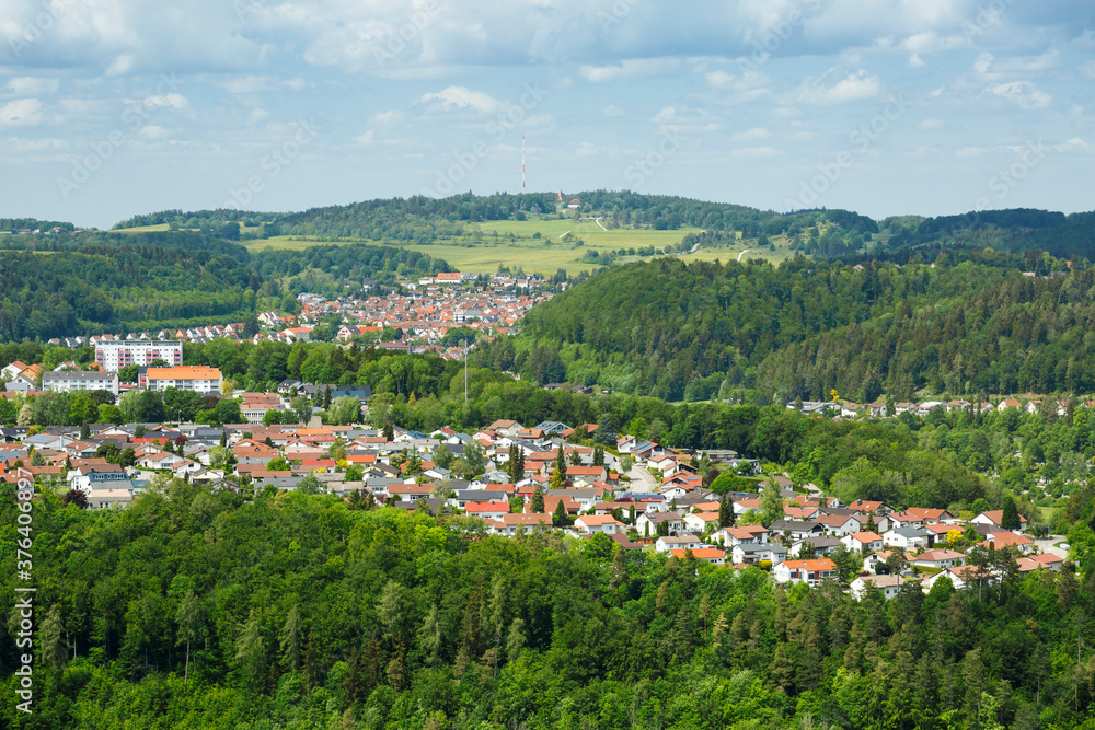 Landschaft von Albstadt-Tailfingen mit Ausblick auf Raichberg (Schwäbische Alb)
