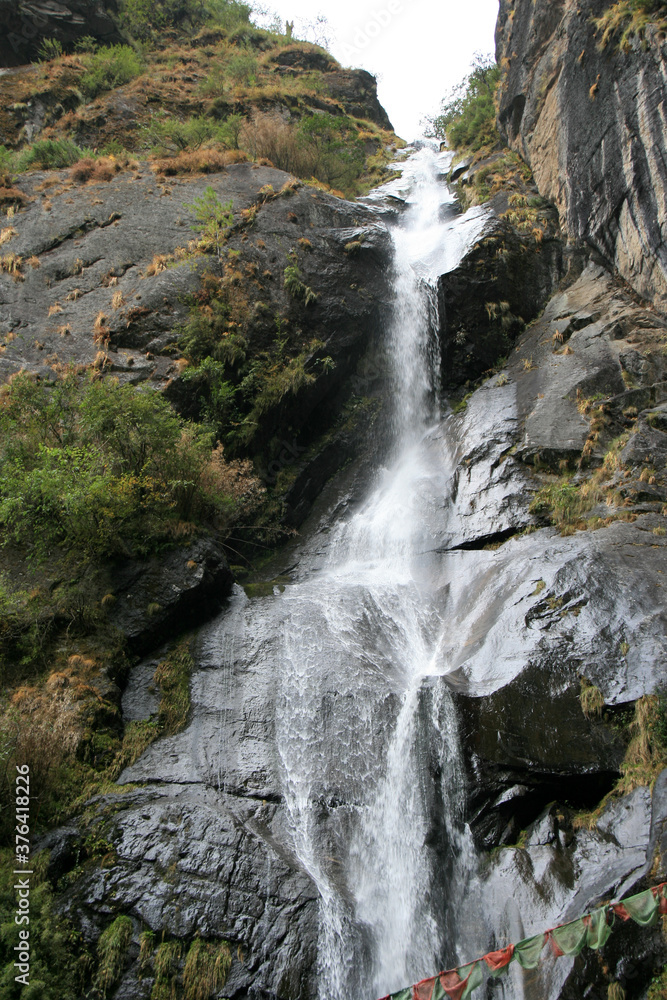 Fototapeta premium waterfalls closed to paro (bhutan)