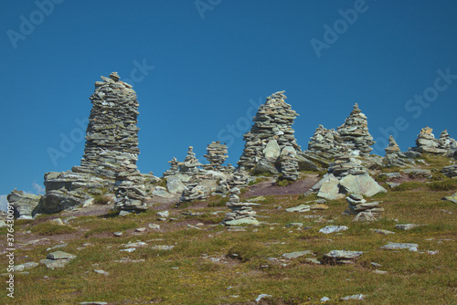 Steinfiguren aufgeschichtet auf dem Pizol in der Schweiz 7.8.2020 photo