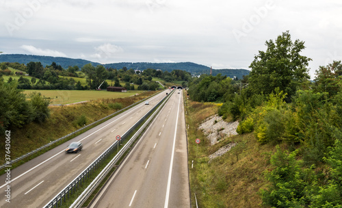 B14 Tunnel Leutenbach aus Richtung Backnang mit wenig Fahrzeugen