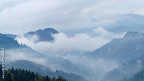 Fototapeta Naklejka Na Ścianę i Meble -  mountain landscape in the morning