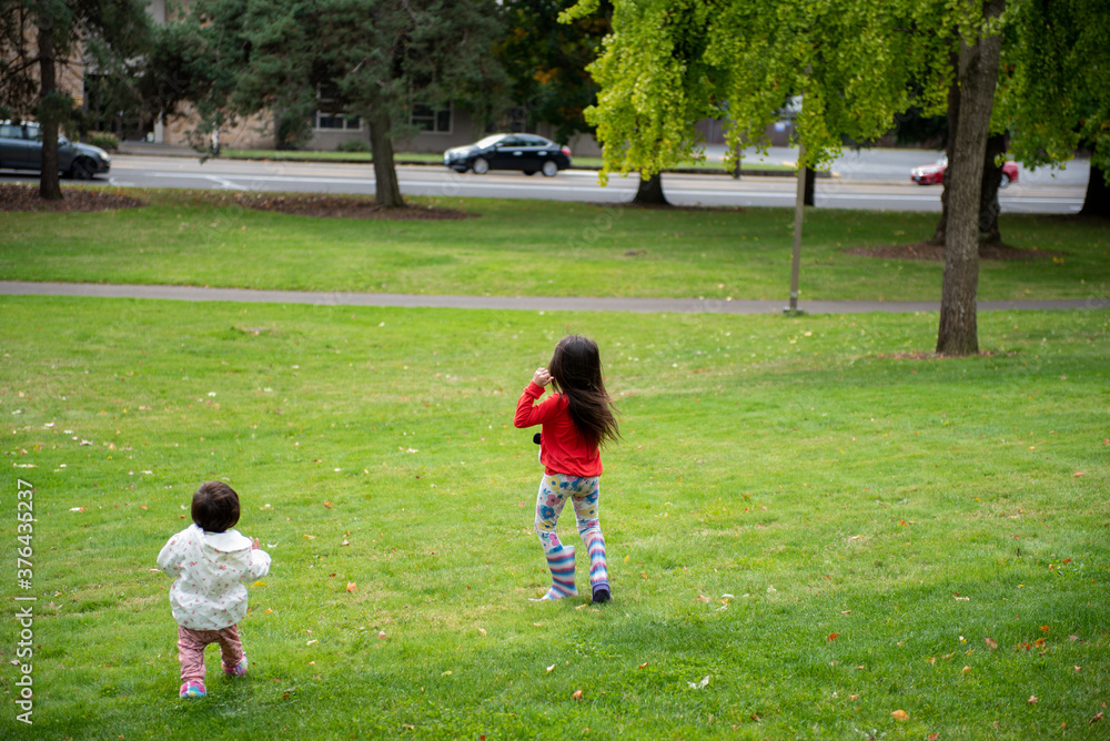 Fototapeta premium children playing in the park