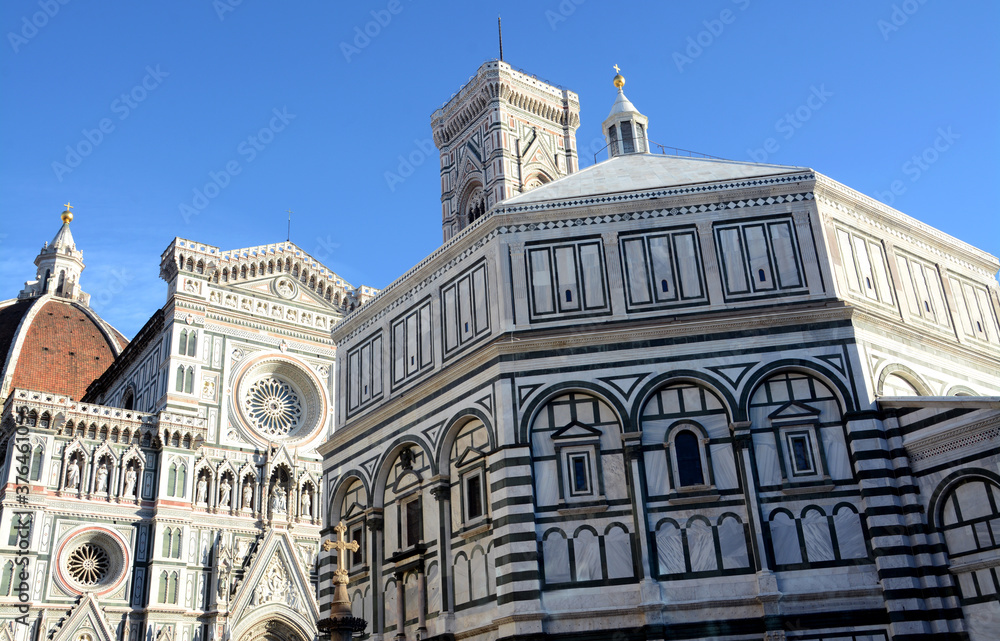 The Cathedral of Santa Maria del Fiore is a symbol of Florence with the dome of Brunelleschi, the bell tower of Giotto and the Baptistery of San Giovanni.