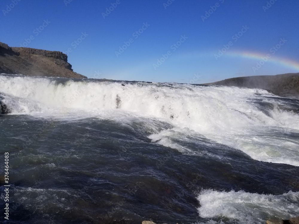 Obraz premium waterfall in iceland rainbow